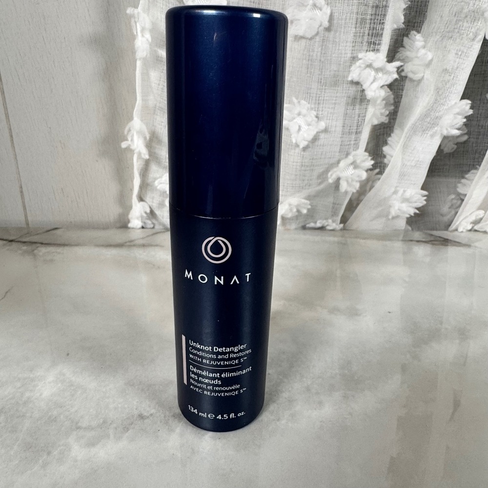 Monat Unknot Detangler 4.5 fl oz Conditions Restores Rejuveniqe S New